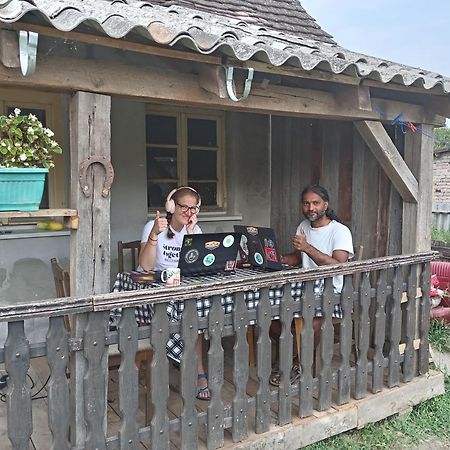 Affittacamere "Poetsko Cose" Nikole Tesle 86 Morović Esterno foto